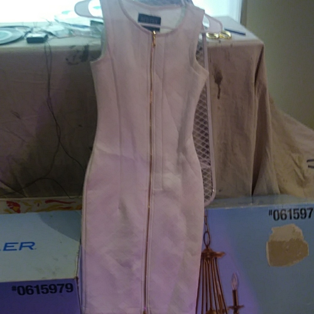 A red fox zip up white dress